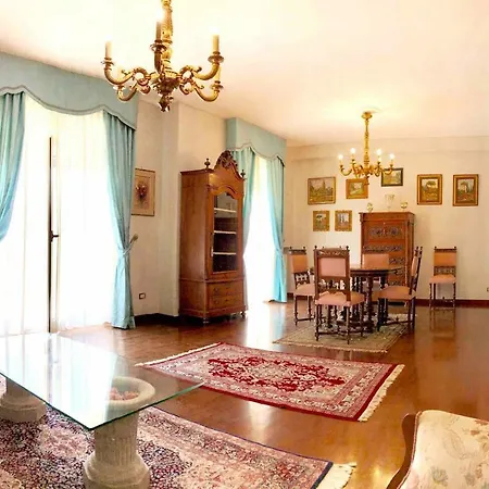 Signorile A Centro 아파트